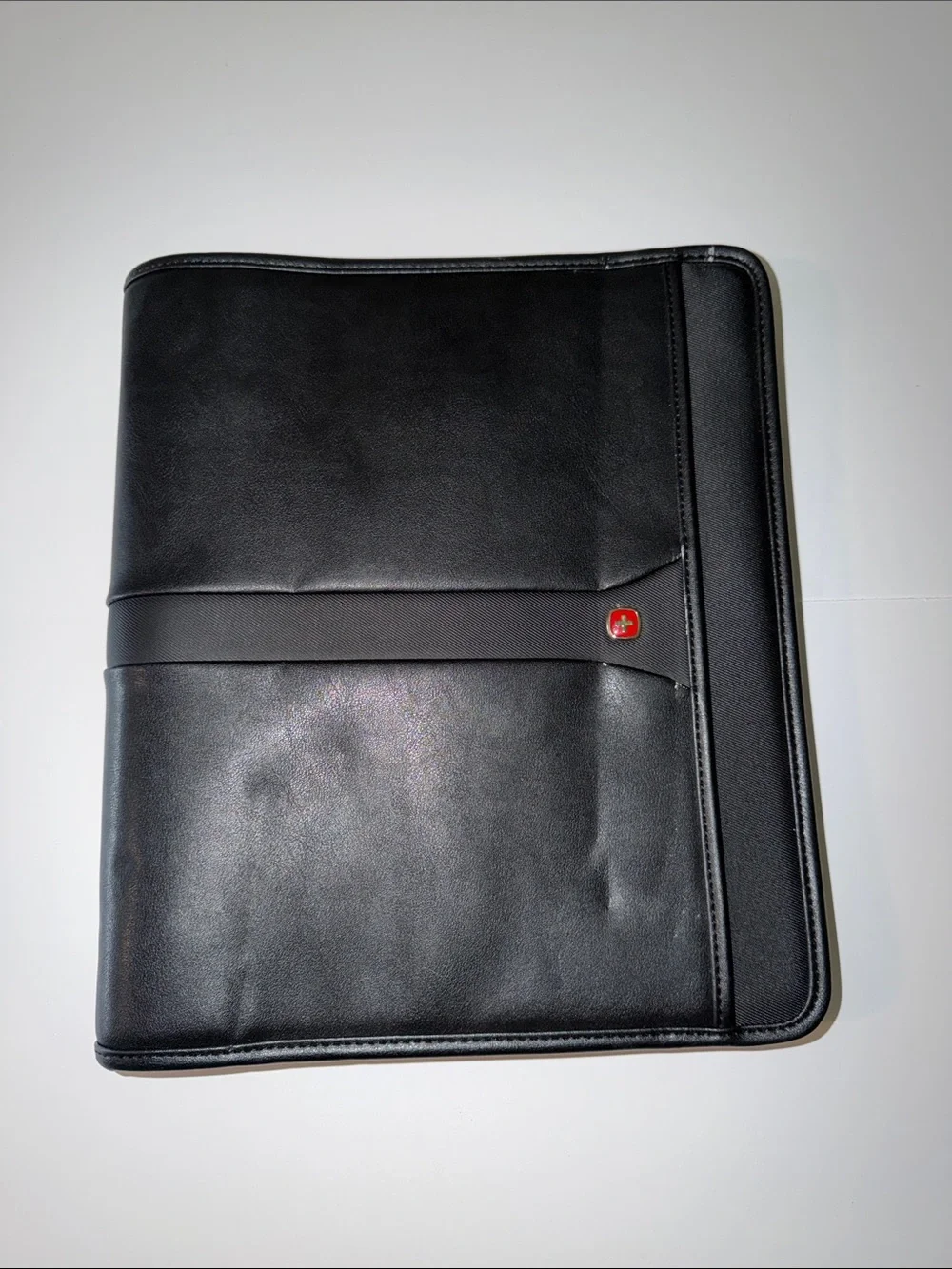 Wenger swiss gear carina A4 ring binder  zip folio/portfolio
